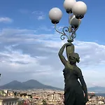 Gradoni Di Chiaia 62